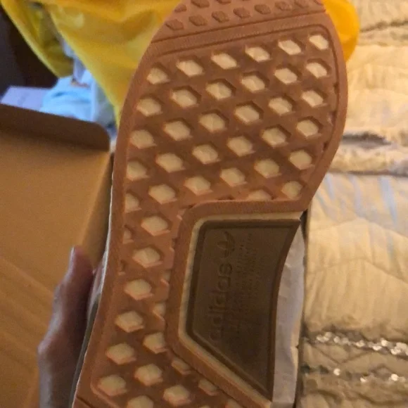 Adidas sneakers. - Picture 3 of 5